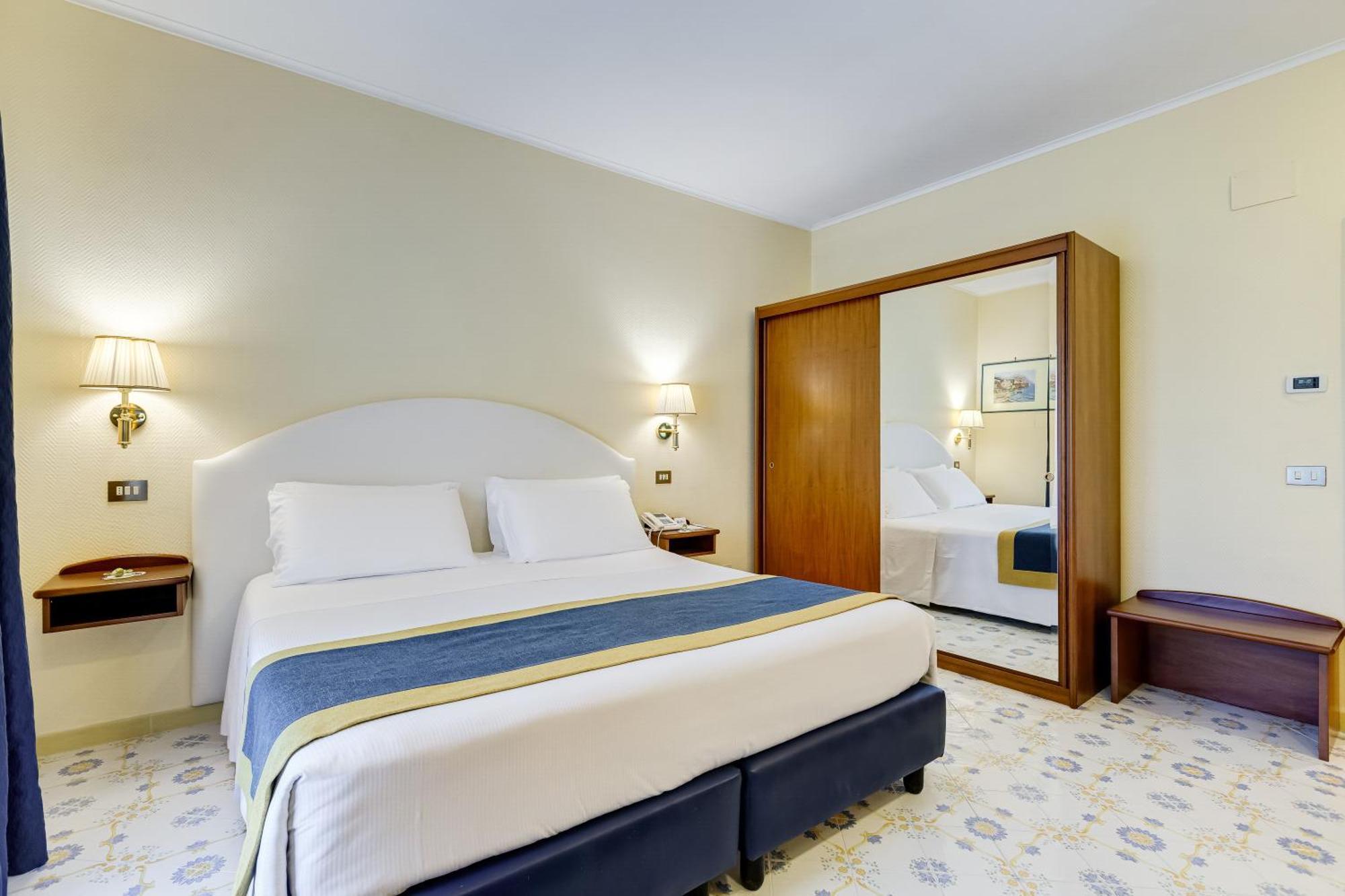 Best Western Hotel La Solara Sorrento Exterior photo